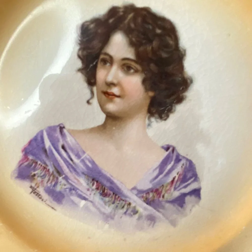 Antique TS&T Portrait Plate Lady Purple Dress Gold Signed‎ Vettori USA 9